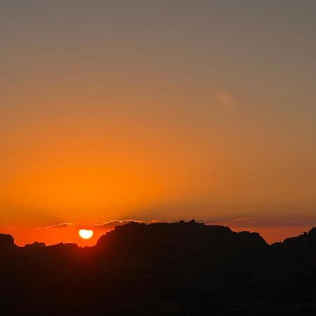Oscar Hotel Petra Wadi Musa Bagian luar foto