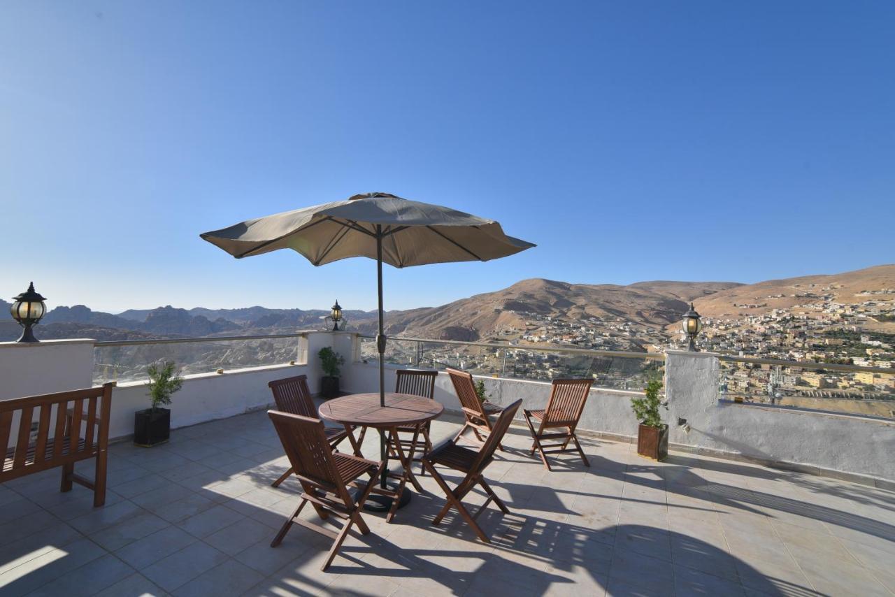 Oscar Hotel Petra Wadi Musa Bagian luar foto