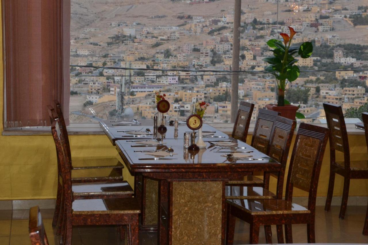 Oscar Hotel Petra Wadi Musa Bagian luar foto
