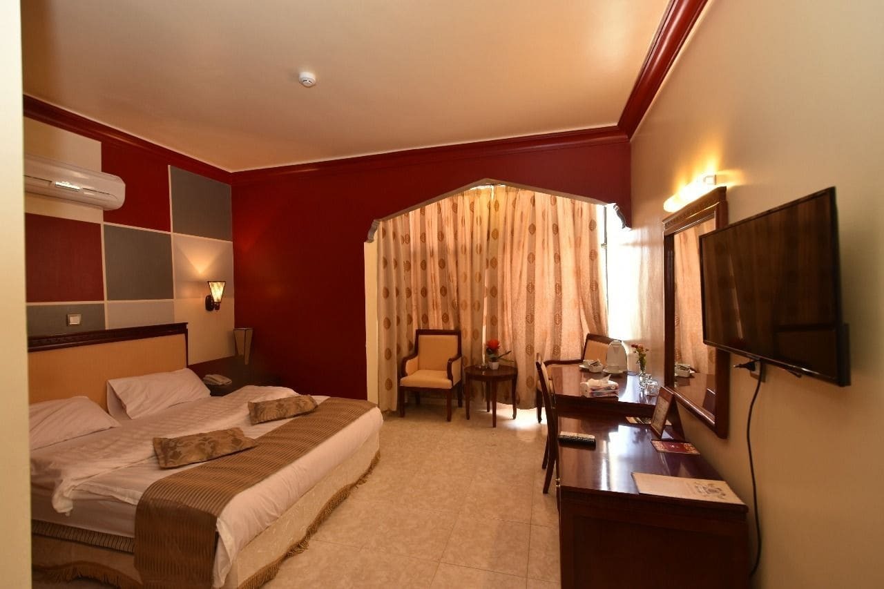 Oscar Hotel Petra Wadi Musa Bagian luar foto